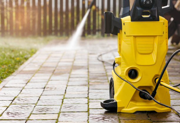 Best Gutter Cleaning and Brightening in Ambridge, PA